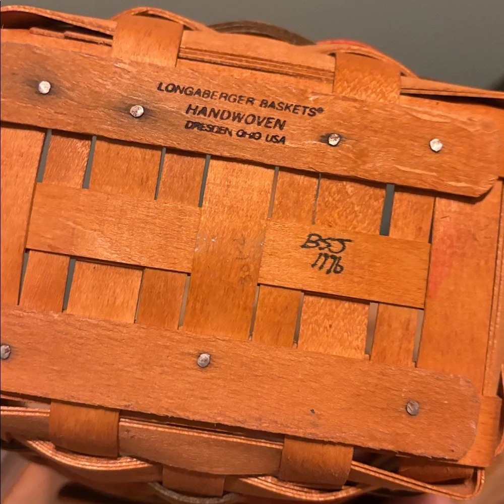 Longaberger basket - Picture 4 of 4